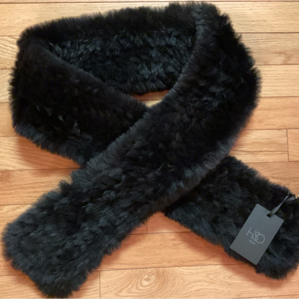 New - HiSO Prive 100% sheared Toscana lamb scarf